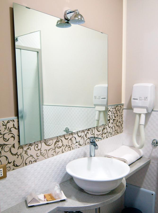 B&B San Trifone Adelfia Bagian luar foto